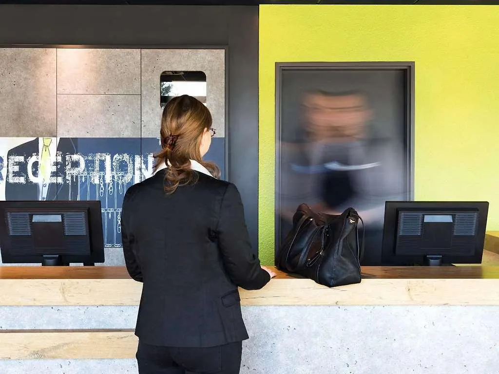 Ibis Budget Orly Tram 7 Hotel 2*